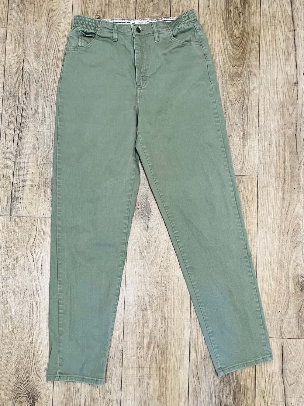 Lee High-Rise Jeans in Sage Green
